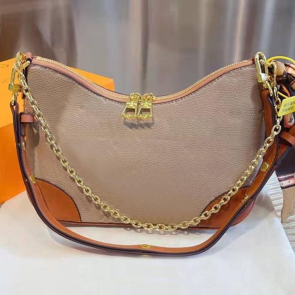 4 style women's armpit bags single shoulder bag fashion messenger bag large capacity luxury wholesale material is made of leather
4 style women's armpit bags single shoulder bag fashion messenger bag large capacity luxury wholesale material is made of leather