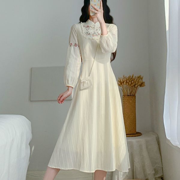 women embroidery vintage dress spring autumn fashion female a-line elegant party dresses high waist casual vestido 210423, Black;gray
women embroidery vintage dress spring autumn fashion female a-line elegant party dresses high waist casual vestido 210423, Black;gray