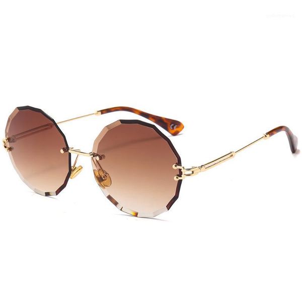 fashion vintage rimless round sunglasses women 2021 designer ladies gradient sun glasses female travel shades, White;black
fashion vintage rimless round sunglasses women 2021 designer ladies gradient sun glasses female travel shades, White;black