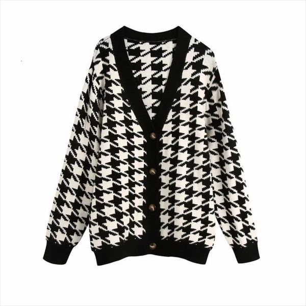 vintage chic houndstooth plaid women sweater cardigan autumn fashion single breasted v neck female casual jumpers, White;black
vintage chic houndstooth plaid women sweater cardigan autumn fashion single breasted v neck female casual jumpers, White;black