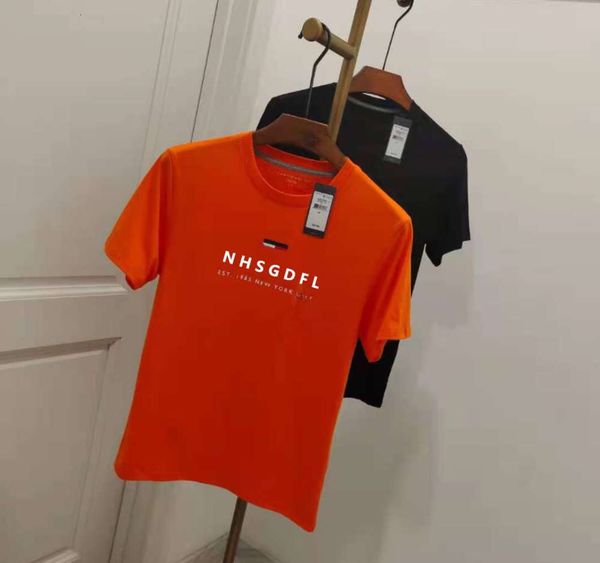 summer new official website synchronization men's round neck short-sleeved t-shirt fashion logou printing letter pullover, White;black
summer new official website synchronization men's round neck short-sleeved t-shirt fashion logou printing letter pullover, White;black