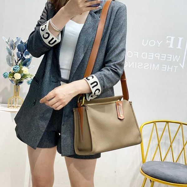 luxury handbags bag women 2021 fashion women's msenger single shoulder head leather small square bag natural fall 9510
luxury handbags bag women 2021 fashion women's msenger single shoulder head leather small square bag natural fall 9510