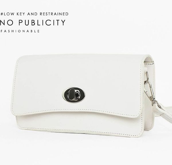 shoulder bags summer casual ins chain lock design fashion messenger bag solid color simple outdoor lady handbag
shoulder bags summer casual ins chain lock design fashion messenger bag solid color simple outdoor lady handbag