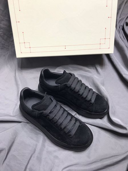 2021 luxury designer brand sandals women casual jacquard embroidery hollow fisherman shoes fashion classic retro breathable, Black;red
2021 luxury designer brand sandals women casual jacquard embroidery hollow fisherman shoes fashion classic retro breathable, Black;red