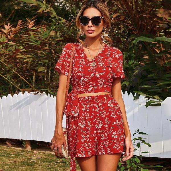 women's tracksuits 2021 women summer two-piece suit v-neck printed short sleeve with high waist casual shorts streetwear clothing, Gray
women's tracksuits 2021 women summer two-piece suit v-neck printed short sleeve with high waist casual shorts streetwear clothing, Gray