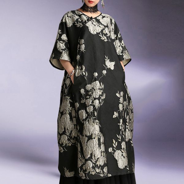 luxury cheongsam 2021 autumn large women's loose wide version court style improved cheongsam jacquard drs, Blue;red
luxury cheongsam 2021 autumn large women's loose wide version court style improved cheongsam jacquard drs, Blue;red