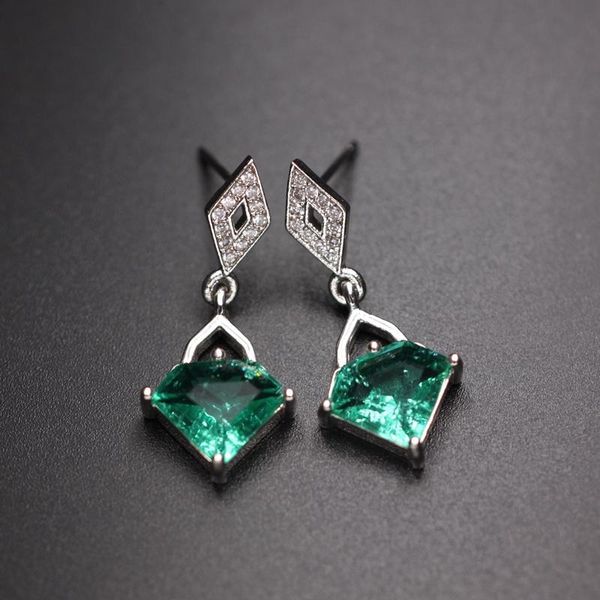 colorful cubic zirconia heart shaped stud earring for women multi color stone crystal glass fashion party wedding jewelr, Golden;silver
colorful cubic zirconia heart shaped stud earring for women multi color stone crystal glass fashion party wedding jewelr, Golden;silver