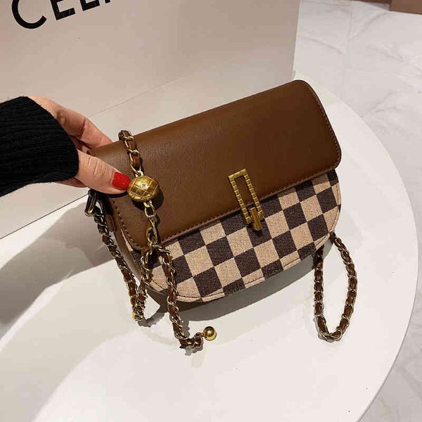bag female 2021 autumn and winter fashion checkerboard single shoulder texture foreign style messenger, Black;red
bag female 2021 autumn and winter fashion checkerboard single shoulder texture foreign style messenger, Black;red