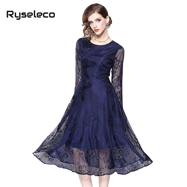 casual dresses high fashion fall spring solid hollow out crochet floral lace dress women round collar a-line elegant chic party swing, Black;gray
casual dresses high fashion fall spring solid hollow out crochet floral lace dress women round collar a-line elegant chic party swing, Black;gray
