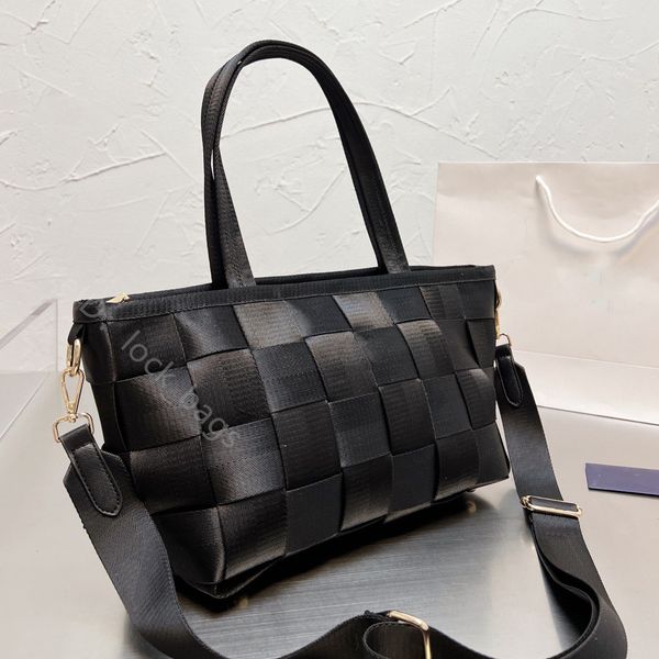 women fashion famous designer totes bags shoulder lady popular cross body knitting black plain letter shopping p handbags purse stripes wall
women fashion famous designer totes bags shoulder lady popular cross body knitting black plain letter shopping p handbags purse stripes wall