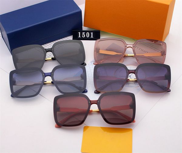 luxury designer design personalized square sunglasses women men fashion metal super glasses with box, White;black
luxury designer design personalized square sunglasses women men fashion metal super glasses with box, White;black