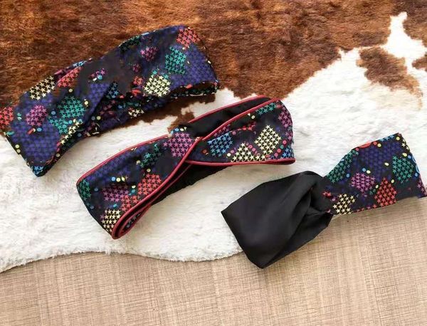 2021 designer silk elastic turban yoga headbands for women dot star print headscarf cross sport hair bands head scarf headwrap gifts, Silver
2021 designer silk elastic turban yoga headbands for women dot star print headscarf cross sport hair bands head scarf headwrap gifts, Silver