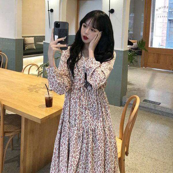 casual dresses women 2021 female long sleeve v-neck vintage printed floral a-line vestidos, Black;gray
casual dresses women 2021 female long sleeve v-neck vintage printed floral a-line vestidos, Black;gray