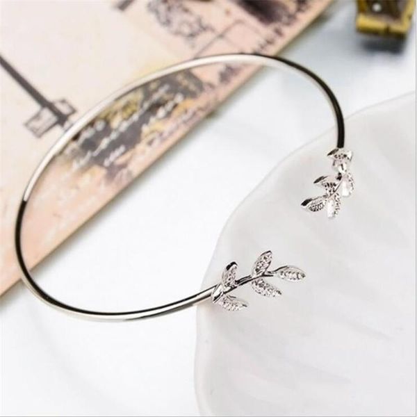 tennis creative opening small leaf bracelet fashion with feminine charm jewelry for women gift, Golden;silver
tennis creative opening small leaf bracelet fashion with feminine charm jewelry for women gift, Golden;silver