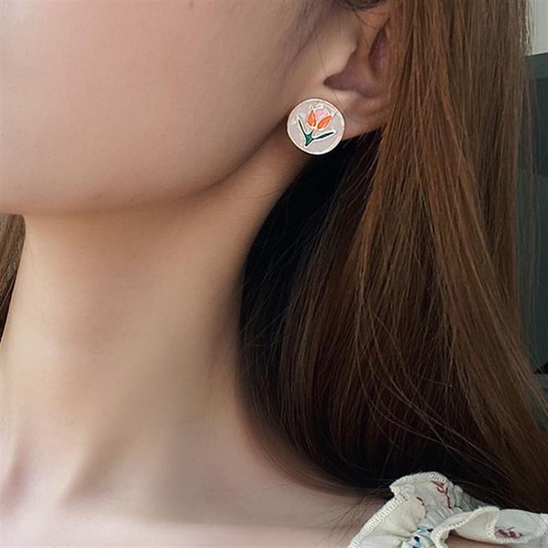 stud vintage flower simple oil drip round earrings for women fashion jewelry accessories, Golden;silver
stud vintage flower simple oil drip round earrings for women fashion jewelry accessories, Golden;silver