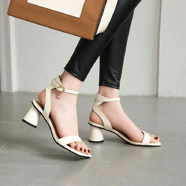 zawsthia 2021 summer female shoes big size 33 44 45 46 solid plain color white beige sandals open toe heels fashion lady, Black
zawsthia 2021 summer female shoes big size 33 44 45 46 solid plain color white beige sandals open toe heels fashion lady, Black
