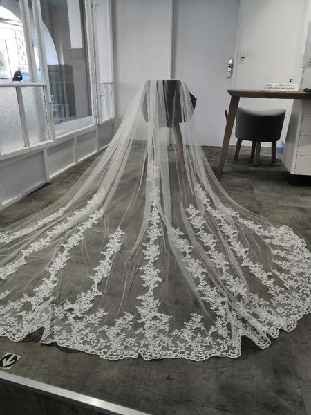 bridal veils 3 meters full edge with lace long wedding veil white comb ivory 2021, Black
bridal veils 3 meters full edge with lace long wedding veil white comb ivory 2021, Black