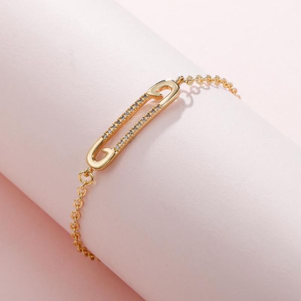 link, chain ladies all-match paper clip bracelet gold micro-inlaid zircon fashion personality exquisite girl jewelry2021, Black
link, chain ladies all-match paper clip bracelet gold micro-inlaid zircon fashion personality exquisite girl jewelry2021, Black