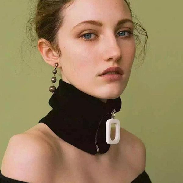 black knitting scarf female warm fashion fake collar large buckle zipper scarves for women 2021 outdoor cycle accessories cycling caps & mas
black knitting scarf female warm fashion fake collar large buckle zipper scarves for women 2021 outdoor cycle accessories cycling caps & mas