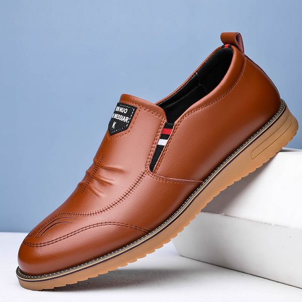 dress shoes leather men new british casual men's soft sole wear-resistant tendon ye93, Black
dress shoes leather men new british casual men's soft sole wear-resistant tendon ye93, Black