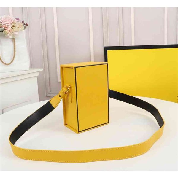 black shoulder mj handbag designer well-known brand ladies 2021 marc small snapscamera crossbody bag quality
black shoulder mj handbag designer well-known brand ladies 2021 marc small snapscamera crossbody bag quality