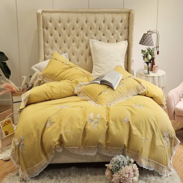 bedding sets 100% egyptian cotton chic floral embroidery lace duvet cover red yellow girls king size bed sheet set pillowcases
bedding sets 100% egyptian cotton chic floral embroidery lace duvet cover red yellow girls king size bed sheet set pillowcases