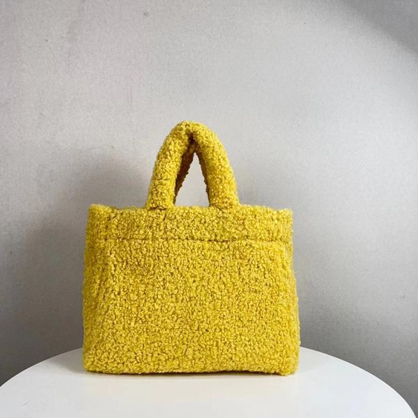 evening bags style ladies plush shopping bag handbag cute fashion all-match large-capacity shoulder
evening bags style ladies plush shopping bag handbag cute fashion all-match large-capacity shoulder