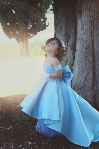 2021 new baby blue flower girls dresses off shoulder big bow hi-lo satin simple princess girls pageant dress for kids toddler dress custom, White;blue
2021 new baby blue flower girls dresses off shoulder big bow hi-lo satin simple princess girls pageant dress for kids toddler dress custom, White;blue