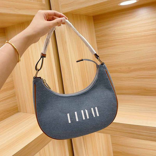 retro old flowers armpit bag ladies classic crossbody back saddle bags fashion pea underarm handbag zipper wallet
retro old flowers armpit bag ladies classic crossbody back saddle bags fashion pea underarm handbag zipper wallet