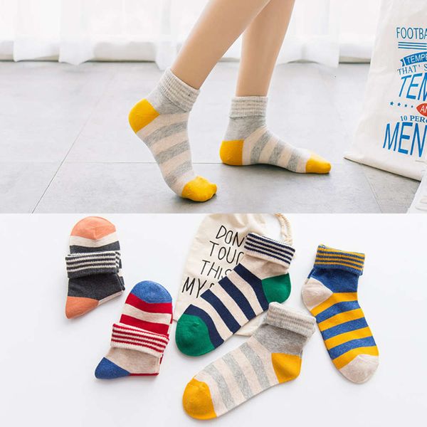 autumn winter candy color fine stripe cotton flanging striped high top, Black;white
autumn winter candy color fine stripe cotton flanging striped high top, Black;white