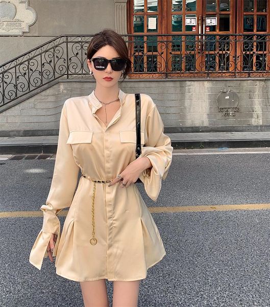 2021 autumn net red same temperament champagne satin shirt dress + chain belt, Black;gray
2021 autumn net red same temperament champagne satin shirt dress + chain belt, Black;gray