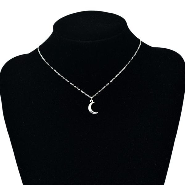 pendant necklaces 2021 europe and the united states selling curved moon necklace simple small clavicle chain jewelry gifts wholesale, Silver
pendant necklaces 2021 europe and the united states selling curved moon necklace simple small clavicle chain jewelry gifts wholesale, Silver