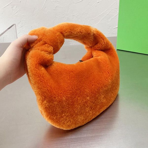 luxury designer women evening bags italy classic fur mini totes lady handle handbags woman plush furs villus hobo underarm clutch handbag lu
luxury designer women evening bags italy classic fur mini totes lady handle handbags woman plush furs villus hobo underarm clutch handbag lu