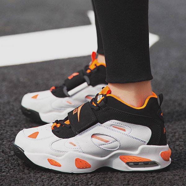 large basketball sho high sports light air cushion shock absorption increased men's korean version leisure couple breathable boots, Black
large basketball sho high sports light air cushion shock absorption increased men's korean version leisure couple breathable boots, Black