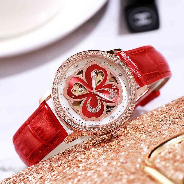 vrouwen automatische horloge luxe nieuwe merk mechanische waterdichte lederen mode klavertjevieren geluk gift, Slivery;brown
vrouwen automatische horloge luxe nieuwe merk mechanische waterdichte lederen mode klavertjevieren geluk gift, Slivery;brown