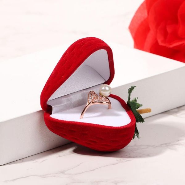jewelry pouches, bags 1pc strawberry flannel box,velvet ring storage gift box container wedding display package holder for earring, Pink;blue
jewelry pouches, bags 1pc strawberry flannel box,velvet ring storage gift box container wedding display package holder for earring, Pink;blue