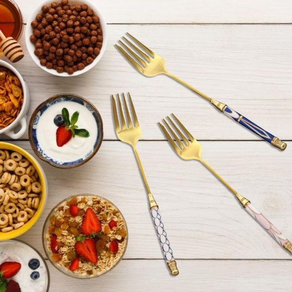 forks kitchen dessert luxery stainless steel dinner fork gold with long handle for western canteen home
forks kitchen dessert luxery stainless steel dinner fork gold with long handle for western canteen home