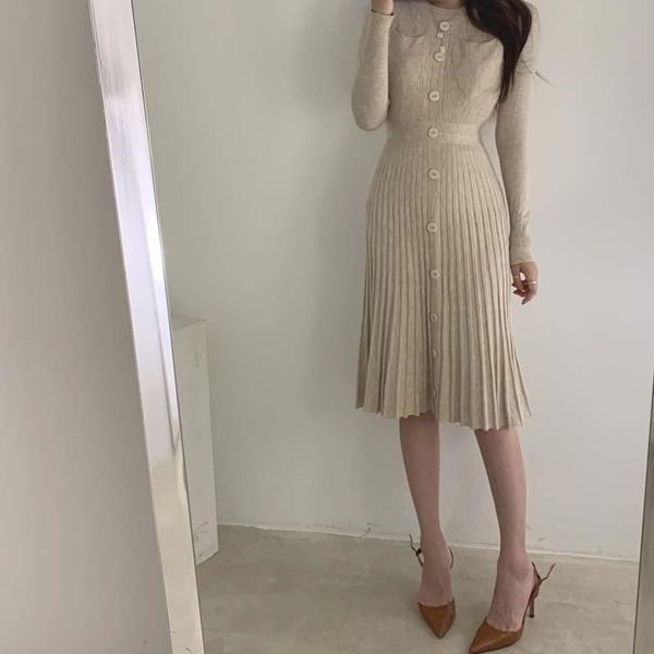 casual dresses one-piece women sweater dress winter korean chic elegant single-breasted pleated knitted long-sleeved 2021 fashion slim, Black;gray
casual dresses one-piece women sweater dress winter korean chic elegant single-breasted pleated knitted long-sleeved 2021 fashion slim, Black;gray