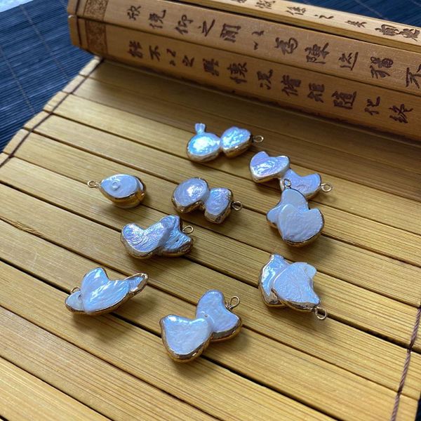 charms natural freshwater pearl pendant with white irregular shape and golden edging suitable for making jewelry accessories wholesale, Bronze;silver
charms natural freshwater pearl pendant with white irregular shape and golden edging suitable for making jewelry accessories wholesale, Bronze;silver