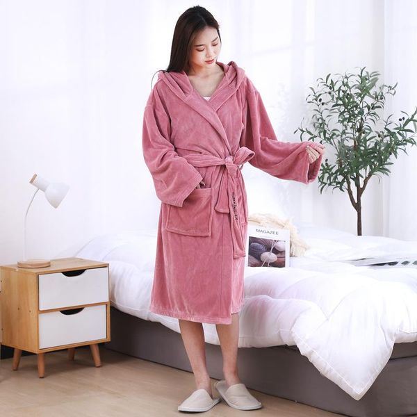 towel microfiber bathrobe 2 pockets design water absorption light breathable extra large bath wrap for men and women
towel microfiber bathrobe 2 pockets design water absorption light breathable extra large bath wrap for men and women