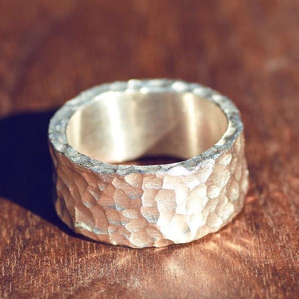 cluster rings designer's unique creative pure handicraft hammer pattern trend domineering opening adjustable ring exquisite men's, Golden;silver
cluster rings designer's unique creative pure handicraft hammer pattern trend domineering opening adjustable ring exquisite men's, Golden;silver