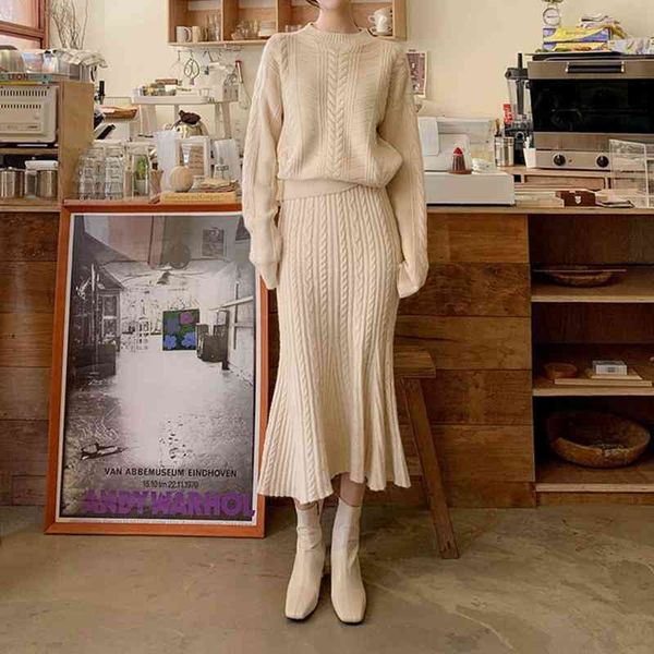 2 piece set women fashion long-sleeved loose sweater and half-length skirt set autumn new sweater women's elegant suit 210330, White
2 piece set women fashion long-sleeved loose sweater and half-length skirt set autumn new sweater women's elegant suit 210330, White