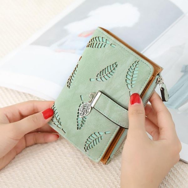 vintage hollow out leaf wallet women coin purse environmental pu leather two credit card holder ladies hasp money bag, Red;black
vintage hollow out leaf wallet women coin purse environmental pu leather two credit card holder ladies hasp money bag, Red;black