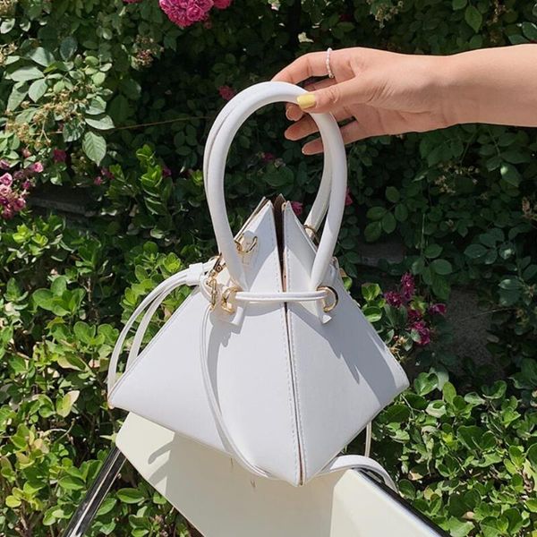 shoulder bags solid color triangle tote bag 2021 summer pu leather women's designer handbag messenger purses
shoulder bags solid color triangle tote bag 2021 summer pu leather women's designer handbag messenger purses