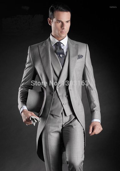 wholesale- beautiful light grey morning suits groom tuxedos suit slim fit tuxedo suits(jacket+pants+vest+tie+kerchief), White;black
wholesale- beautiful light grey morning suits groom tuxedos suit slim fit tuxedo suits(jacket+pants+vest+tie+kerchief), White;black