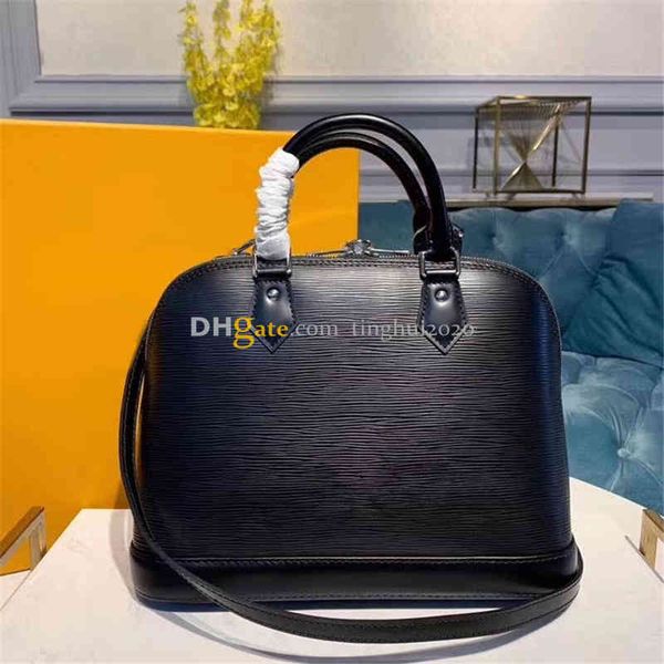 new style woman fashion shell bag lu alma m40862 designer handbags shoulder real leather in stock free
new style woman fashion shell bag lu alma m40862 designer handbags shoulder real leather in stock free