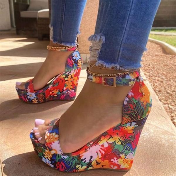 high heel sandals broken flower slope buckle color matching open toe large sho women's, Black
high heel sandals broken flower slope buckle color matching open toe large sho women's, Black
