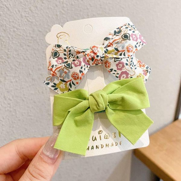 floral bow printed side kids headdress bangs clip 2 pieces/set children hairpin hair accessories, Slivery;white
floral bow printed side kids headdress bangs clip 2 pieces/set children hairpin hair accessories, Slivery;white