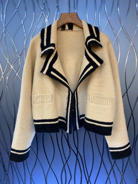 women's jackets the 2021 lapel spell color stripe edge decoration symmetric cardigan coat pocket 1011, Black;brown
women's jackets the 2021 lapel spell color stripe edge decoration symmetric cardigan coat pocket 1011, Black;brown