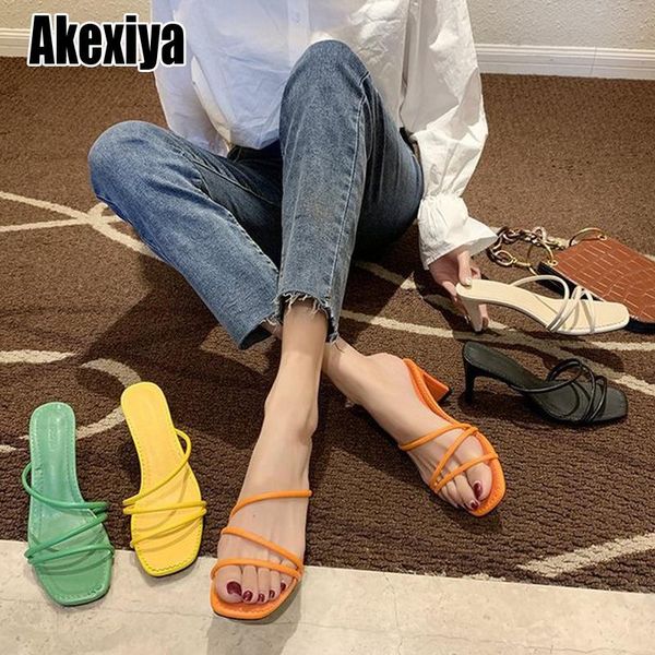 women summer outdoor sandal high square heel flip flop ladies brand slipper elegant slides shoes o131 slippers, Black
women summer outdoor sandal high square heel flip flop ladies brand slipper elegant slides shoes o131 slippers, Black